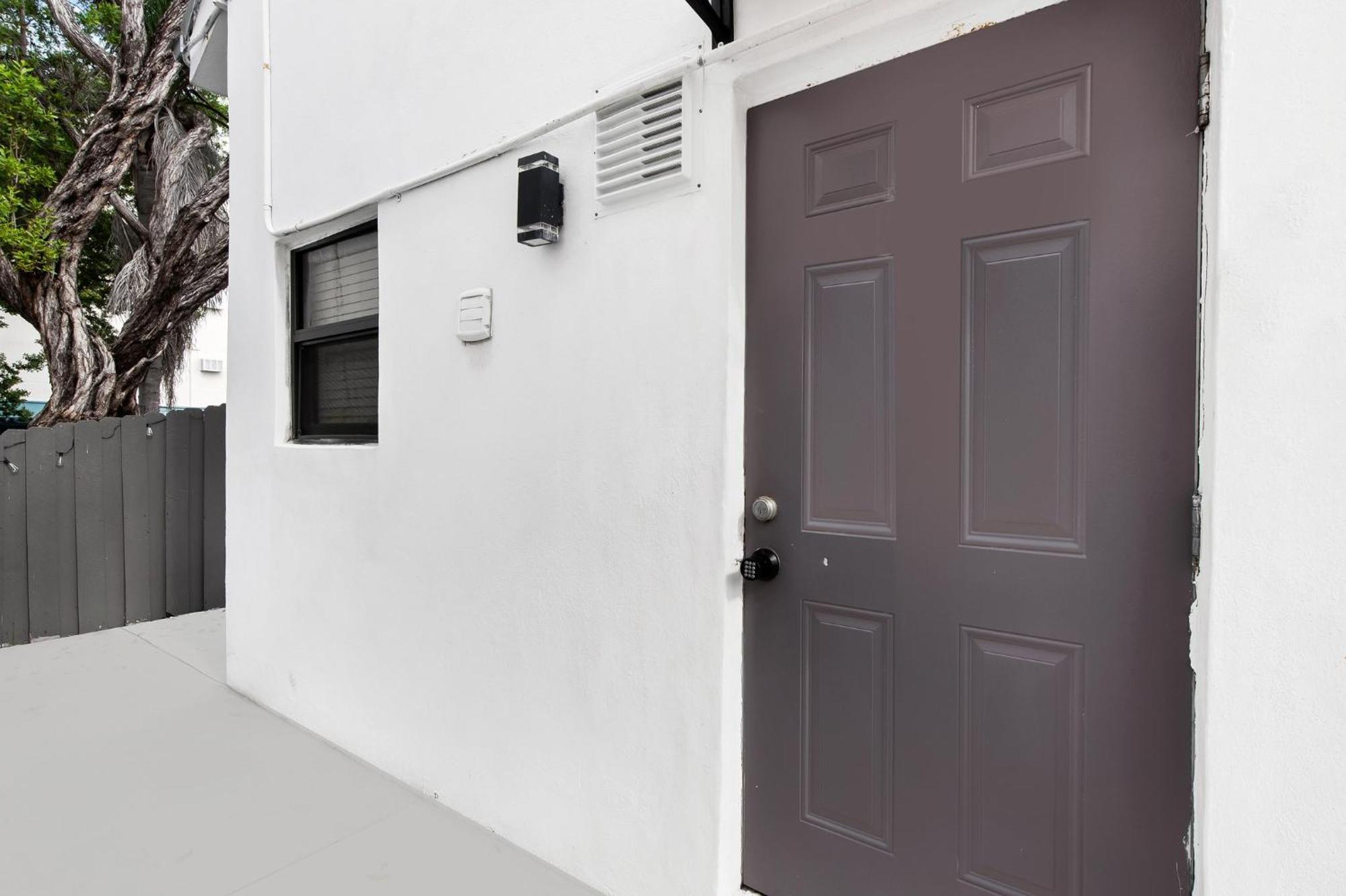Modern Deluxe Loft Hollywood Beach Unit # 8 Bagian luar foto